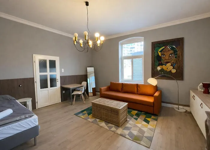 Nook I Palarikova Daire *